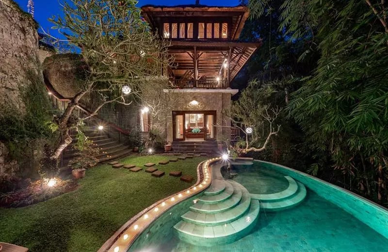 Long-term rental of a spacious villa in Jalan Jembawan area, Ubud