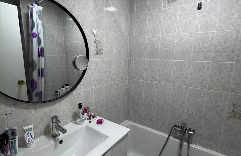 Long-term rent in Torrevieja spacious studio near Del Cura beach