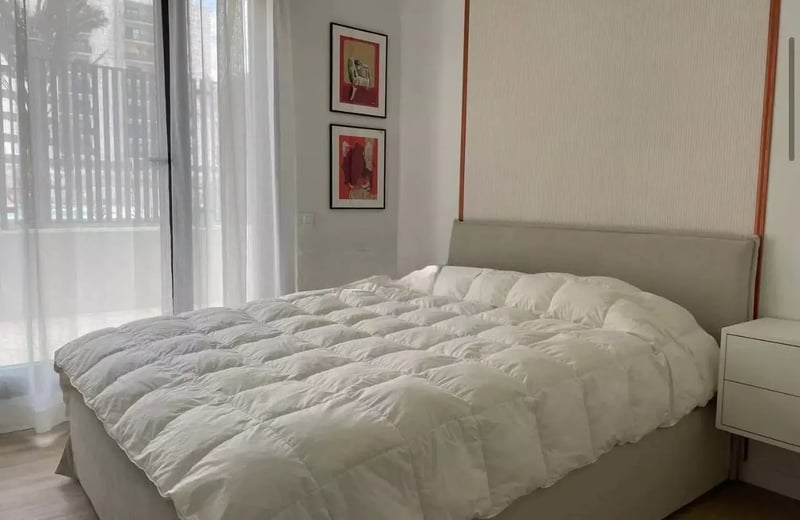 Long-term rental of an 86 m² new apartment in Alicante with terrace, pool, and parking