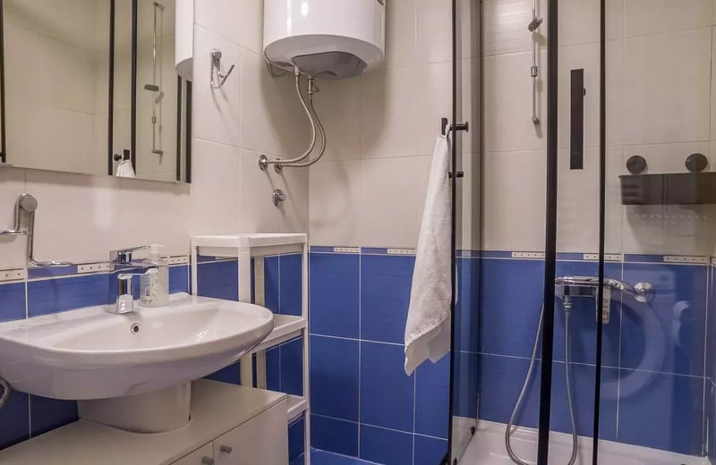 Long-term rental in Belgrade – 3-room apartment 62 m² with balcony and appliances