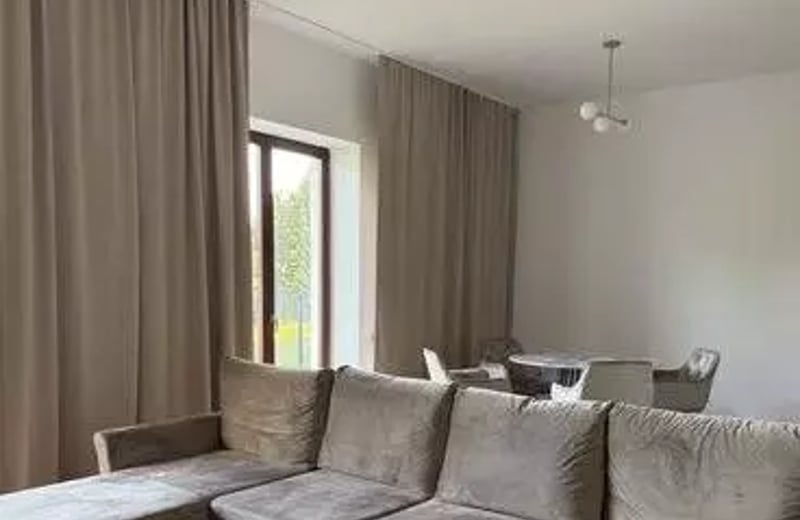 Long-term rental of a spacious 4-room apartment with terrace in Wilanów, Warsaw