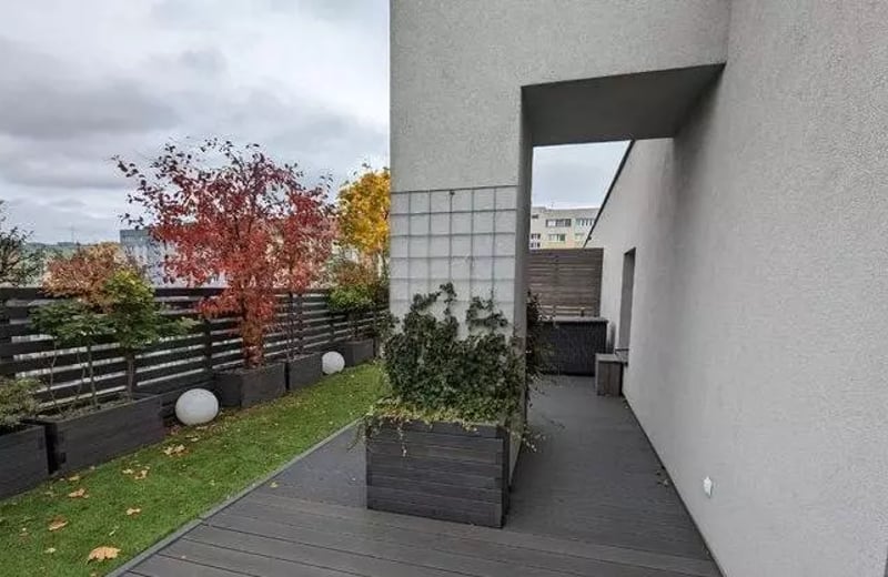 Spacious four-room apartment with 60 m² terrace and walk-in closet for long-term rent in Bielany, Warsaw