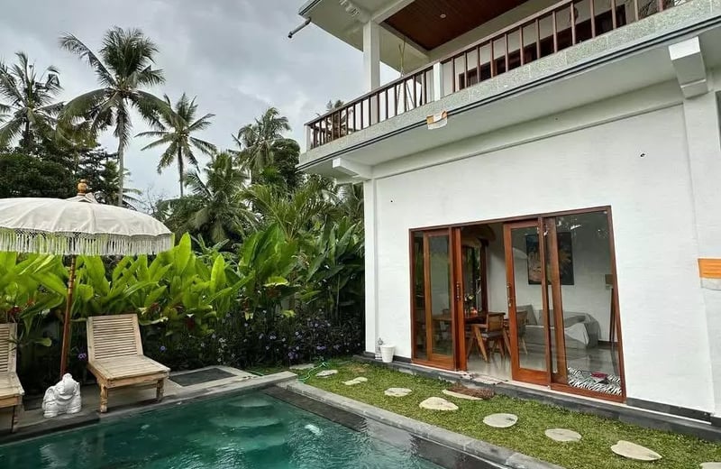 Long-term rental new villa with rice field view in Ubud