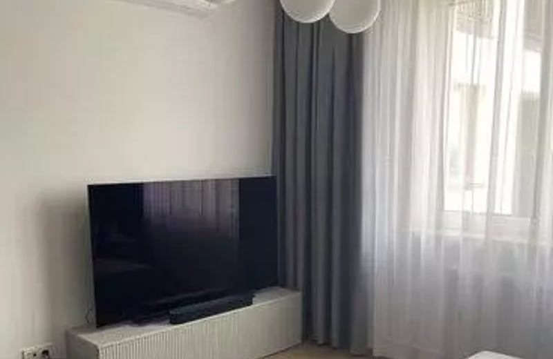 Long-term rental of a 54 m² flat with balcony and AC in Praga-Północ, Warsaw, Poland