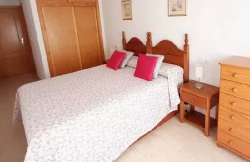Langzeitmiete 78m² Wohnung mit 3 Schlafzimmern und Pool in Torrevieja