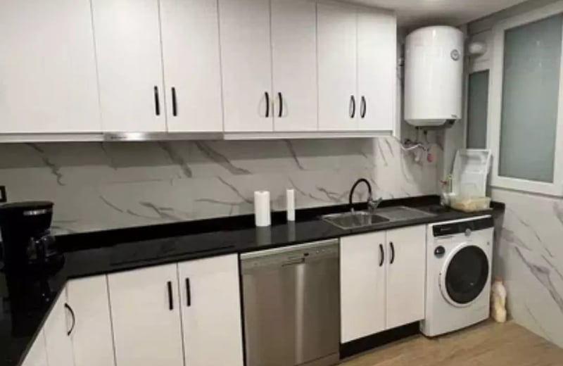 Долгосрочная аренда квартиры 94м² с 3 спальнями в центре Торревьехи после ремонта