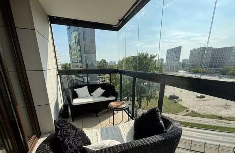 Alquiler a largo plazo piso de 3 habitaciones, 63 m² en Mokotów, Varsovia, Polonia