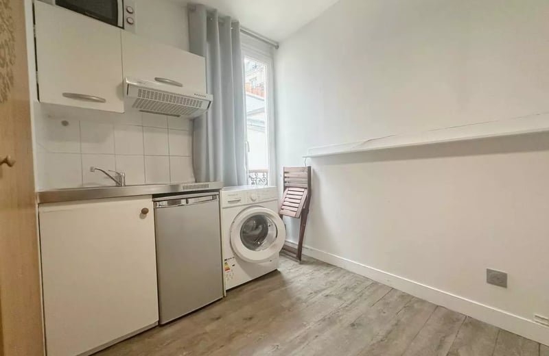 Долгосрочная аренда студии 12 м² в Париже, Франция