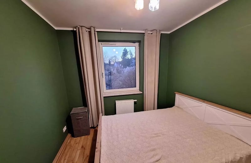 Location longue durée d’un appartement 2 pièces avec jardin privé, Cracovie, Pologne