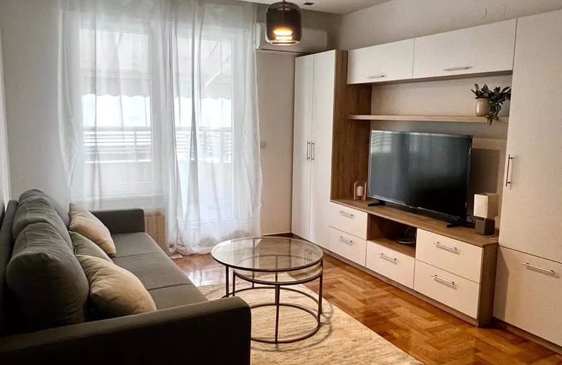Alquiler a largo plazo de un departamento de 2 habitaciones de 43m² en Belgrado, Serbia