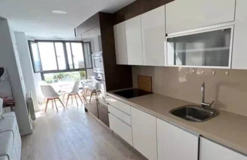 Long-term rental of a 161 m² penthouse in Alicante, Spain