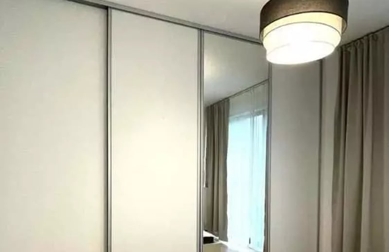 Location longue durée appartement moderne 2 pièces 44 m² à Mokotów, Varsovie, Pologne
