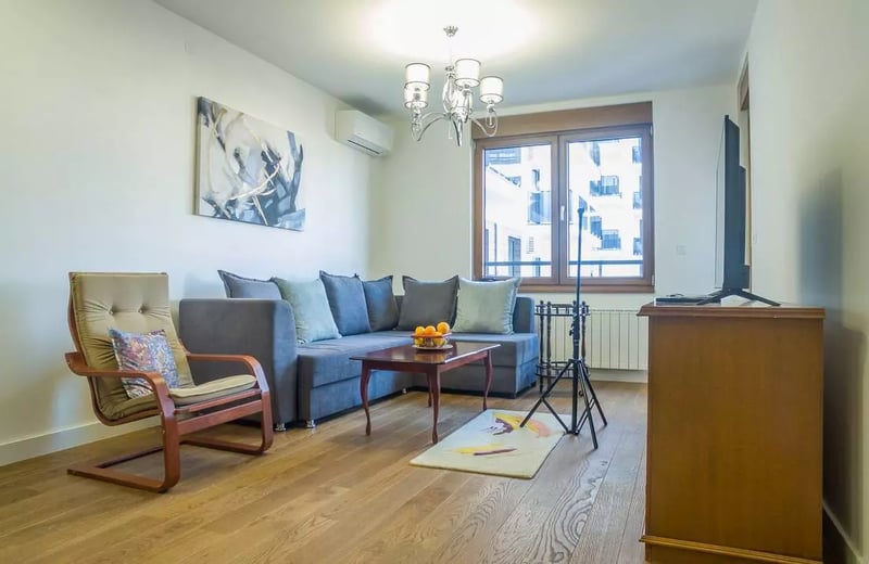 Alquiler a largo plazo de un piso de 2 habitaciones 48 m² en Belgrado, Serbia