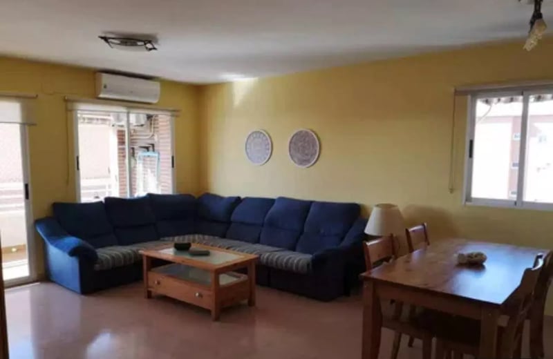 Langzeitmiete einer Wohnung mit 145m² im Stadtteil San Gabriel, Alicante, Spanien