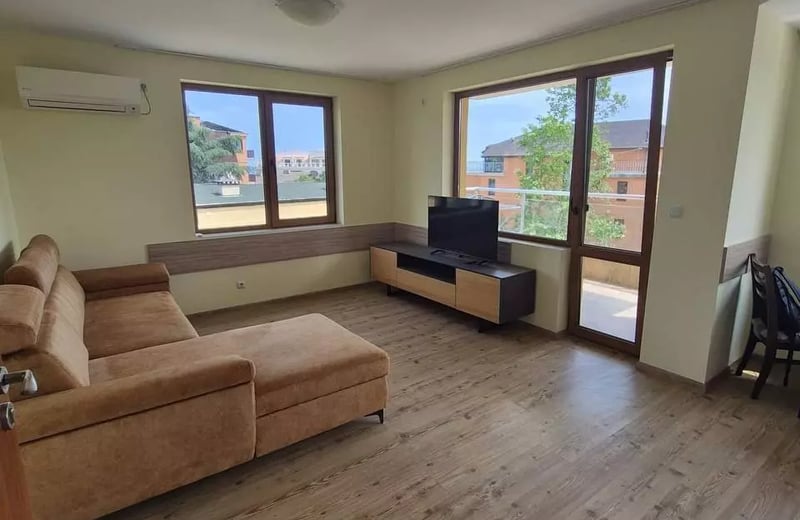 Long-term rental of a 2-room apartment with sea view, Varna, Alen Mak quarter, Bulgaria