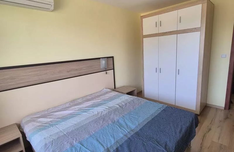 Long-term rental of a 2-room apartment with sea view, Varna, Alen Mak quarter, Bulgaria