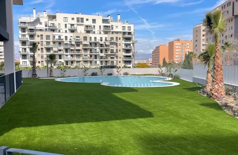Long-term rental of a 3-room apartment 93m² in Alicante, Spain