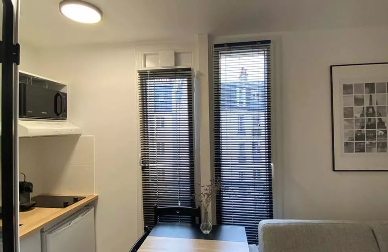 Long-term rental of 12 m² studio, 15th arrondissement, Paris, France
