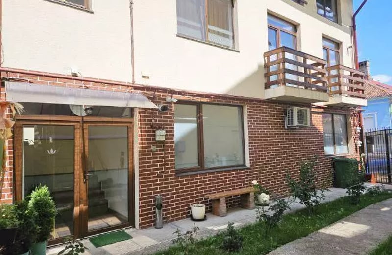 Long-term rental: 2-room apartment in Brașov Vechi, Brașov, Romania