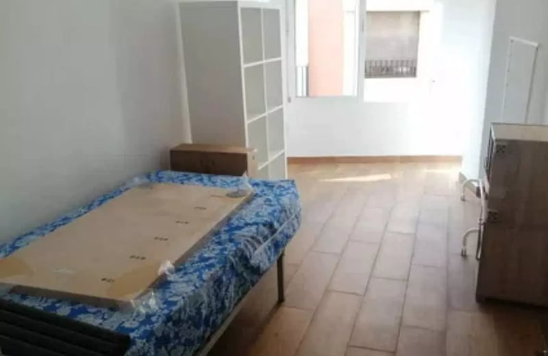 Langzeitmiete 3-Zimmer-Wohnung mit Balkon in Elche, Spanien
