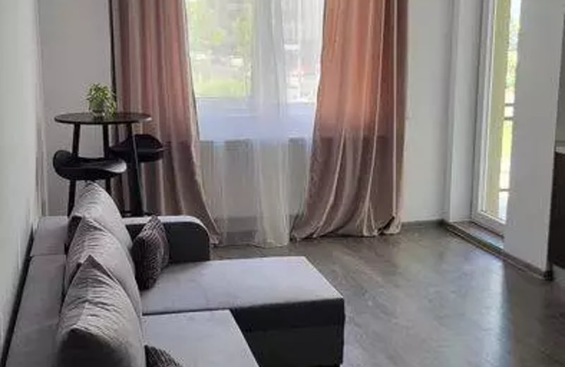 Long-term rental of 2-room apartment in Tractorul, Brașov, Romania