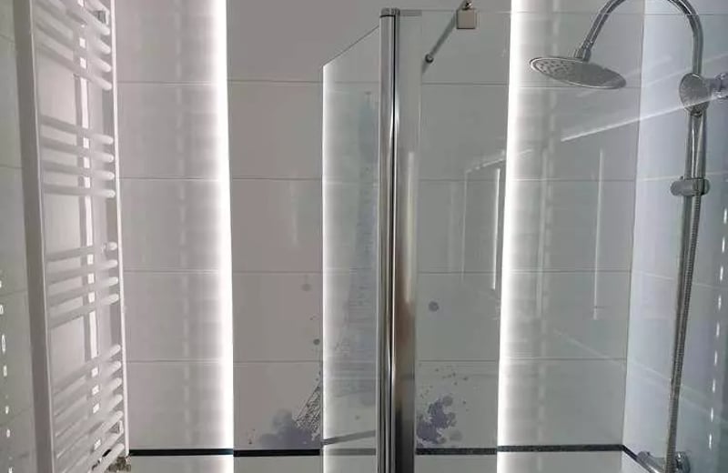 Location longue durée appartement 3 pièces 58 m² avec balcon, Wrocław, Pologne