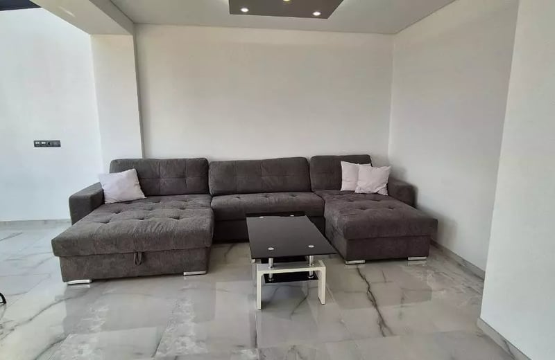 Langzeitmiete 3-Zimmer-Wohnung im Stadtteil Trakata, Warna, Bulgarien