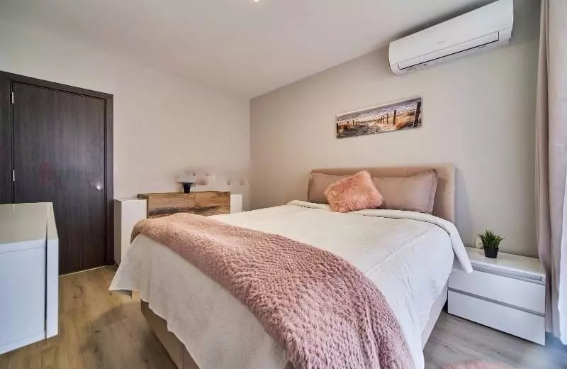 Alquiler a largo plazo dúplex de 4 habitaciones, Varna, Bulgaria