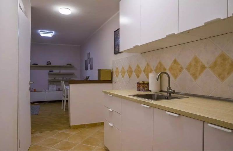 Location longue durée appartement 2 pièces, 60 m², quartier Čukarica, Belgrade, Serbie