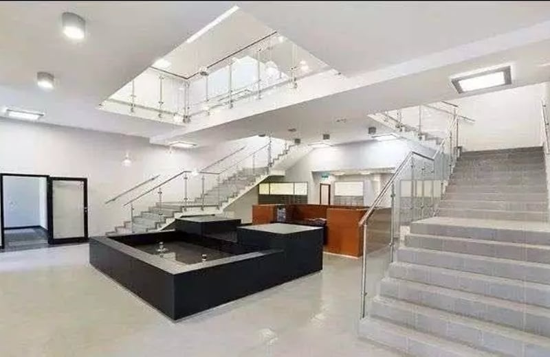 Location longue durée d’un appartement 2 pièces, 43 m², dans le quartier Przedmieście Oławskie, Wrocław, Pologne