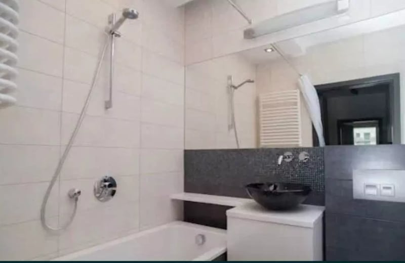 Langzeitmiete einer 2-Zimmer-Wohnung mit 53 m² in Grzegórzki, Krakau, Polen