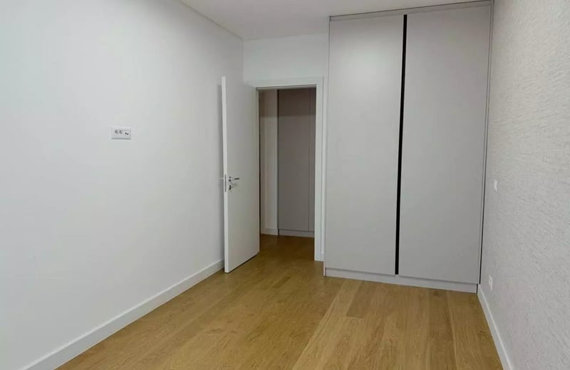 Alquiler a largo plazo de apartamento de 4 habitaciones 140 m², Vračar, Belgrado, Serbia