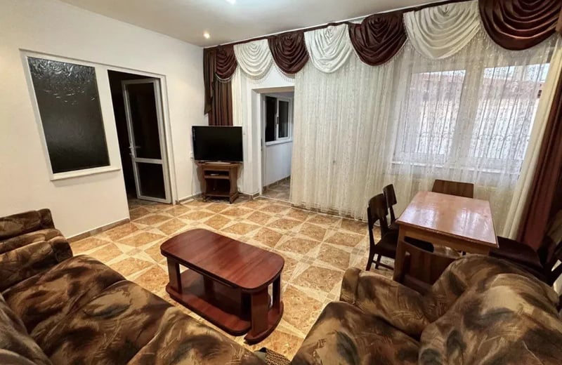 Langzeitmiete eines 3-Zimmer-Hauses mit 100 m² in Stadionul Farul / Faleza Nord, Constanța, Rumänien