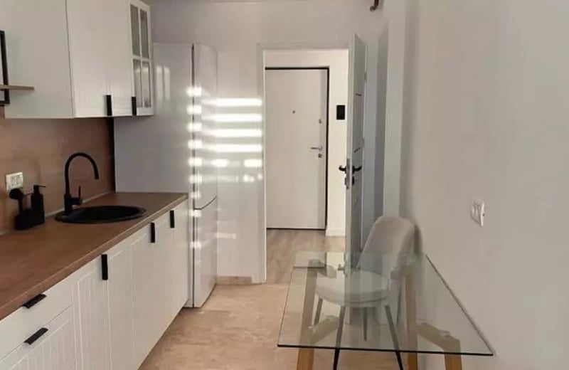 Длительная аренда 2-х комнатных апартаментов 77 м² в Констанце, Румыния