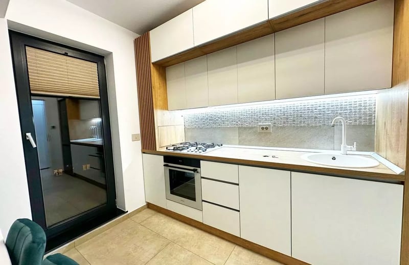 Location longue durée d’un appartement 2 pièces au centre de Brașov, Roumanie