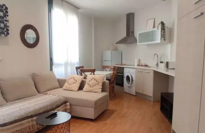 Long-term rental of apartment 45 m² in Alicante, Spain