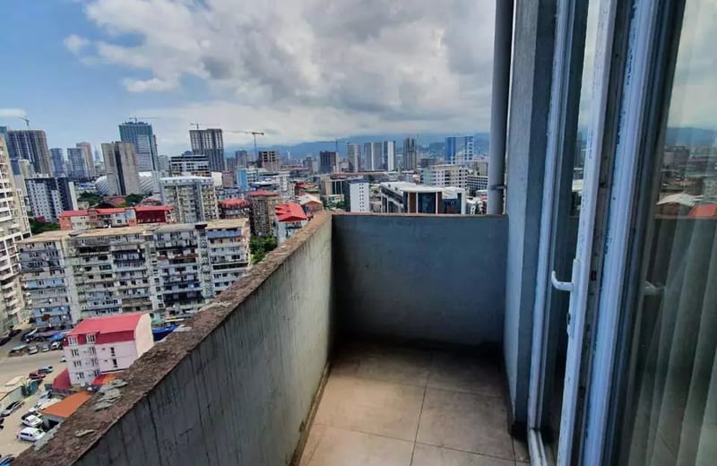 Alquiler a largo plazo de apartamento 2+1 de 95 m² en Batumi, Georgia