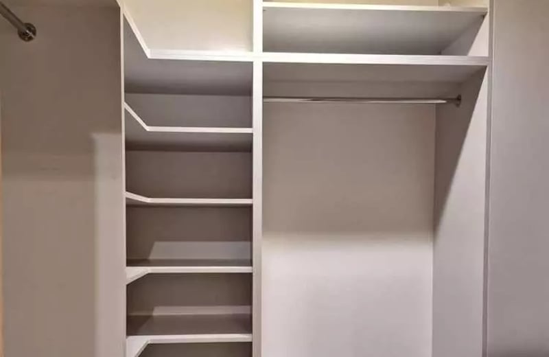 Location longue durée d’un appartement 4 pièces de 78 m² au centre de Cracovie, Pologne