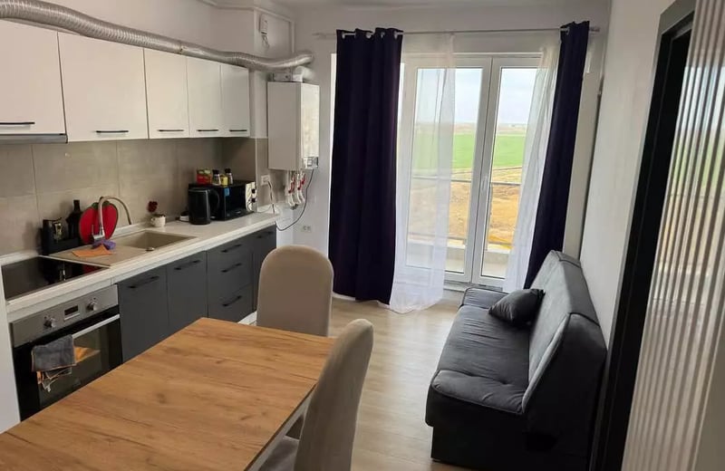 Alquiler a largo plazo de apartamento de 2 habitaciones, 46 m², Constanza, Rumanía