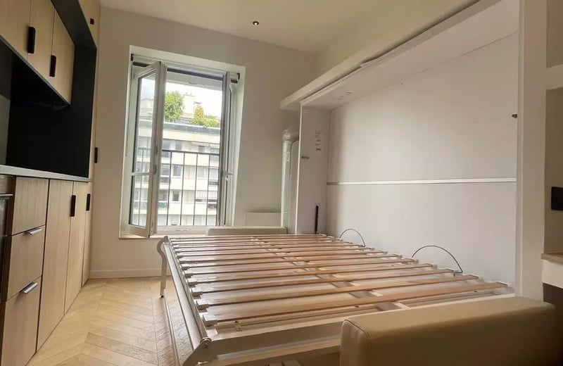 Alquiler a largo plazo de estudio de 15 m² con balcón en el distrito 7 de París, Francia