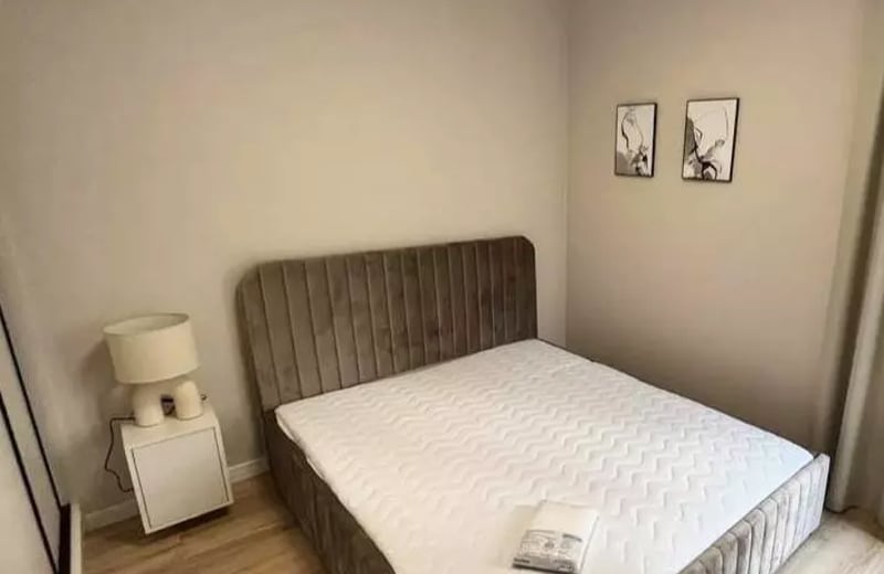 Location longue durée d’un appartement de 45 m² et 2 pièces dans le quartier Wola, Varsovie, Pologne
