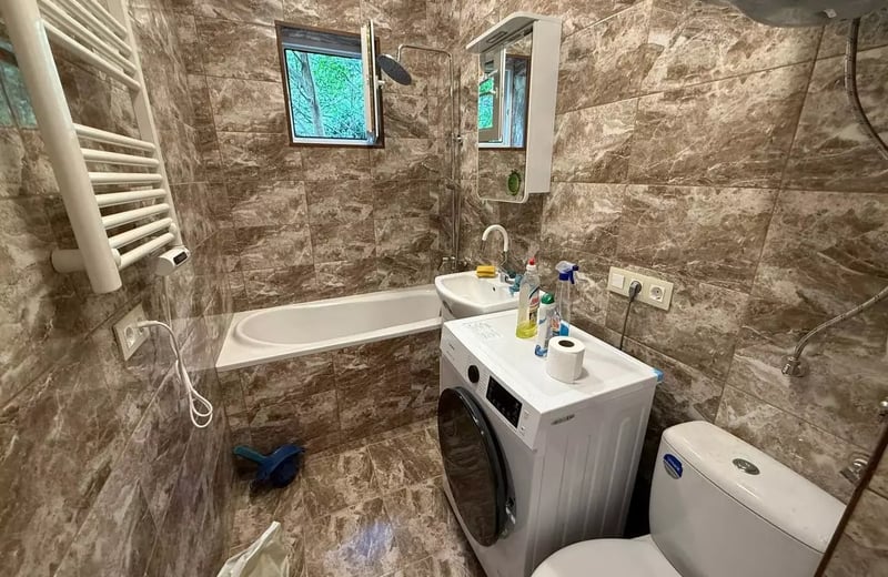 Long-term rental of 3-room apartment in Nizhniy Briz, Varna, Bulgaria