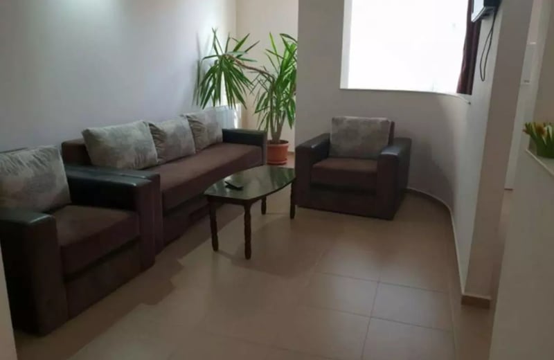 Langfristige Vermietung einer 100 m² großen Wohnung im Viertel Faleza Nord, Constanța, Rumänien