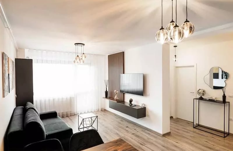 Location longue durée d’un appartement studio 2 pièces dans le quartier Tractorul, Brașov, Roumanie