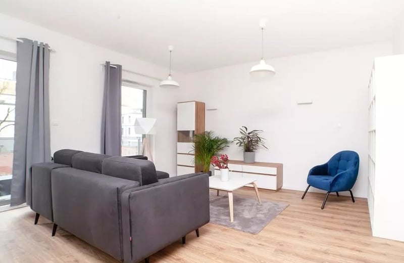 Long-term rental of 69 m² 3-room apartment in Stare Miasto, Kraków, Poland