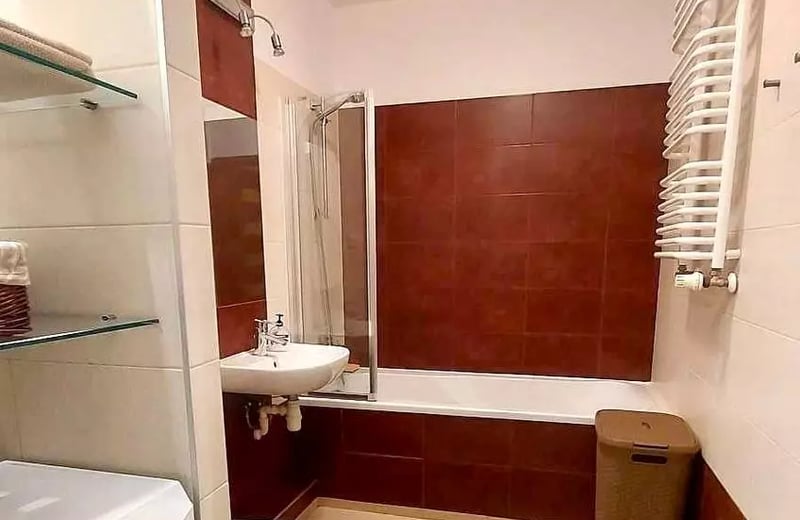 Location longue durée d’un appartement 3 pièces de 54 m², Grabiszyn, Wrocław, Pologne