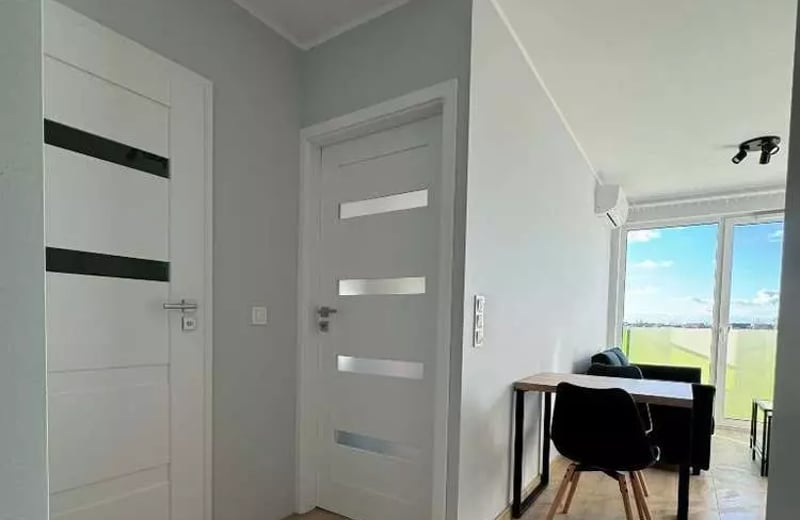 Location longue durée d’un appartement 2 pièces 32 m², quartier Jagodno, Wrocław, Pologne