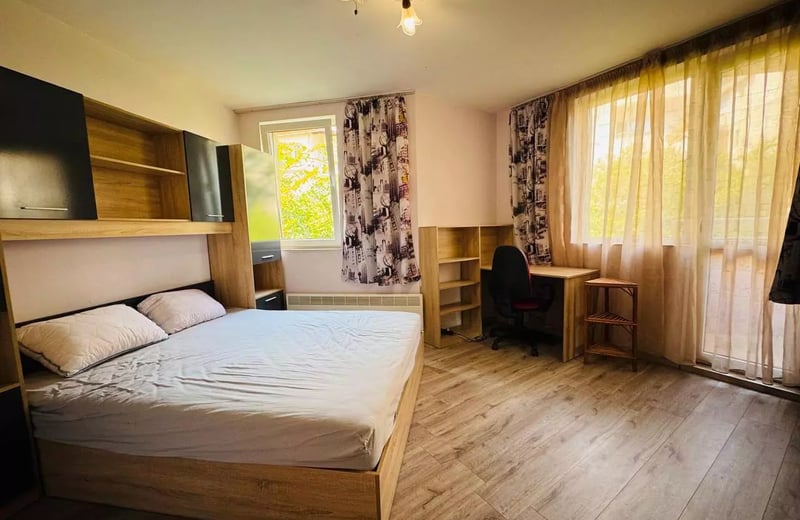 Location longue durée d’un appartement 2 pièces — quartier Briz, Varna, Bulgarie