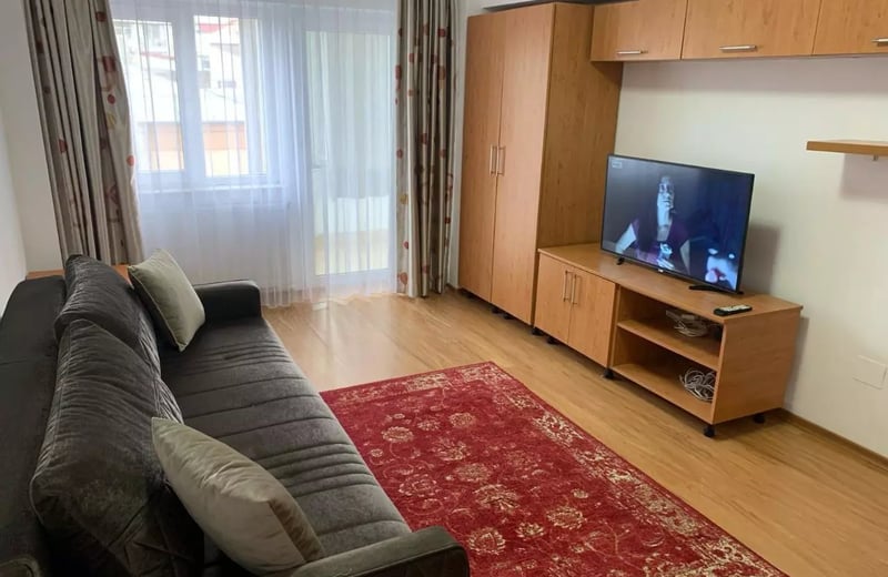 Long-term rent of 2-room apartment 52 m² in Tomis 2 district, Constanța, Romania
