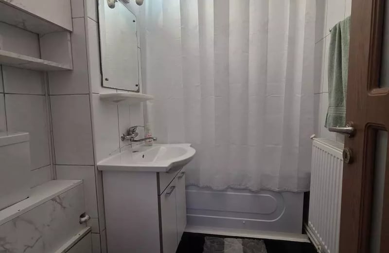 Long-term rent of 2-room apartment 55 m² in Faleza Sud district, Constanta, Romania